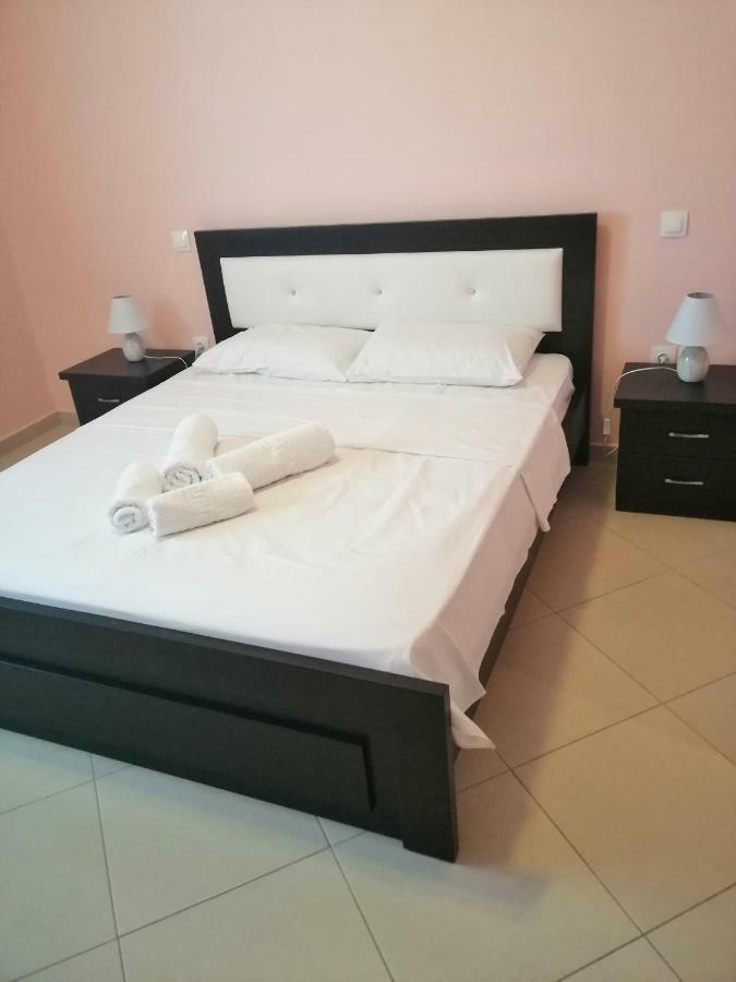 Helen'S House Apartment Ксамил Стая снимка