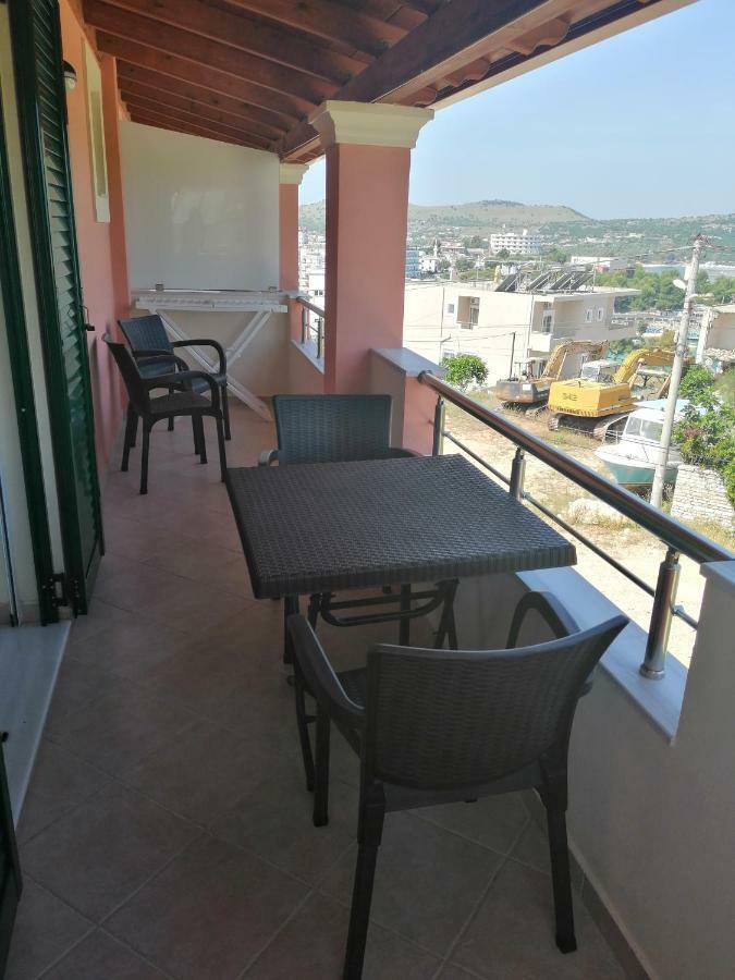 Helen'S House Apartment Ксамил Екстериор снимка